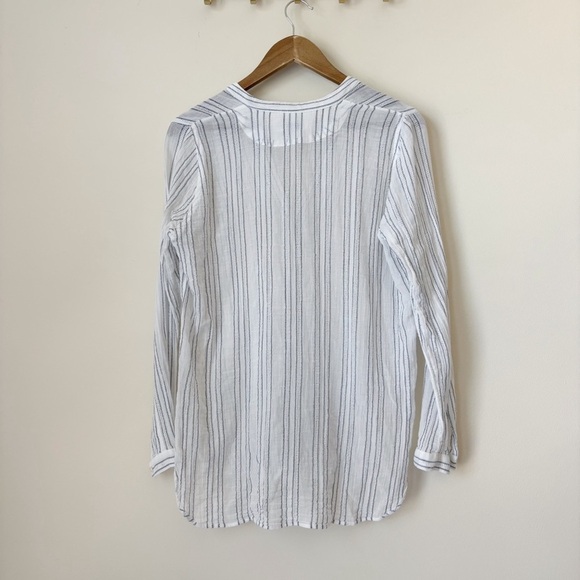 VINCE Lightweight Striped Cotton Button Down Shirt Sz 6 White Blue - Picture 5 of 10